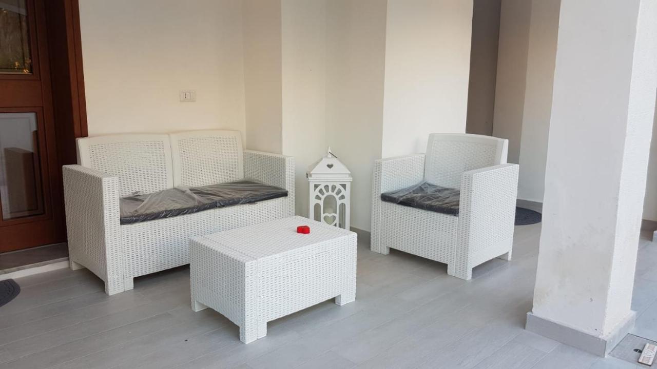 B & B 2 Erre Paestum Bagian luar foto