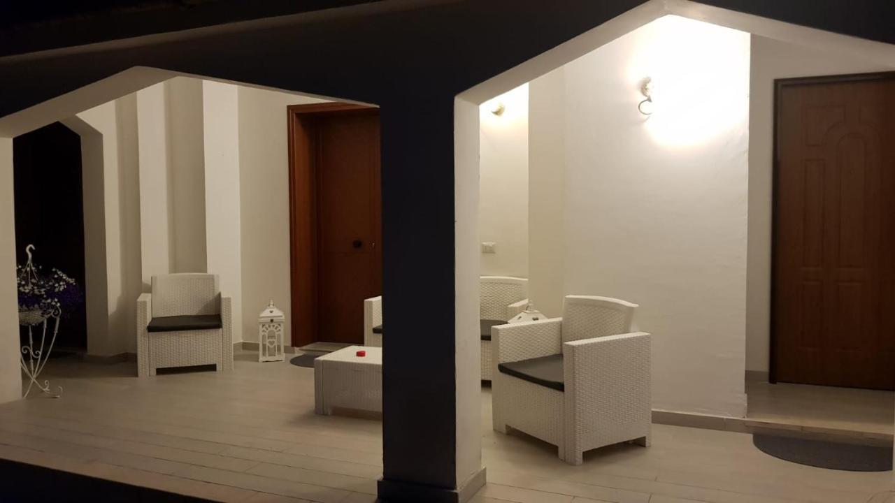 B & B 2 Erre Paestum Bagian luar foto